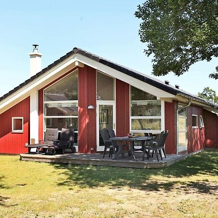 Four-Bedroom Holiday Home In Grossenbrode 1 ภายนอก รูปภาพ